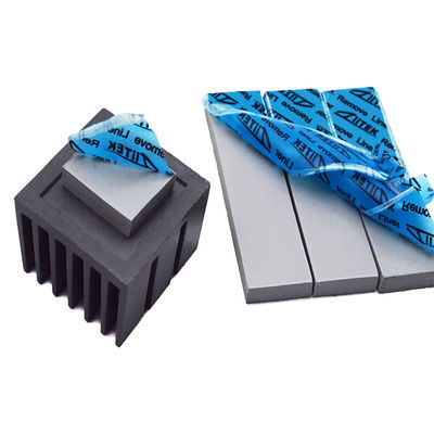 13.0W/mK Thermic Conductivity Thermal Silicone Pad cho CPU với phạm vi Thinkness 0.030 "- 0.200