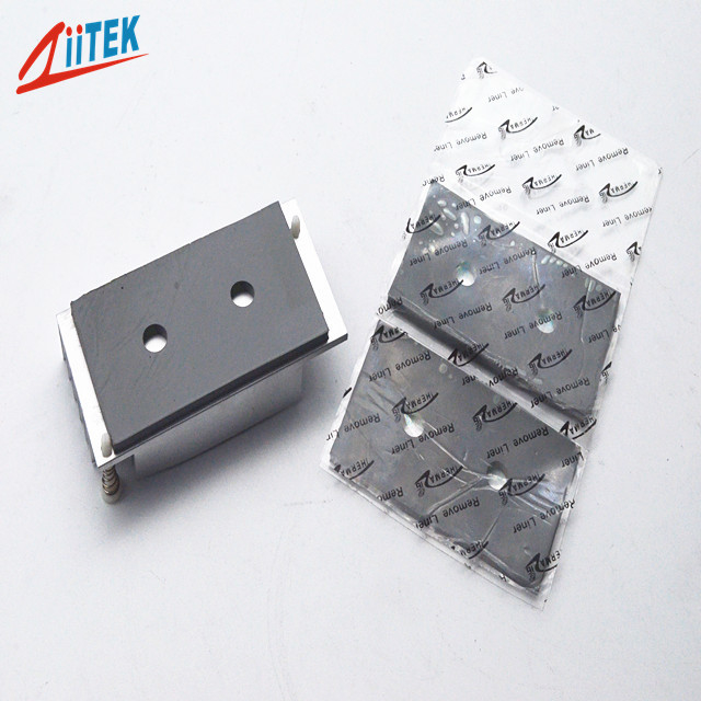 Trọng lượng đặc tính 3,25 G/Cc Pad silicone cho ổ đĩa lưu trữ khối lượng tốc độ cao