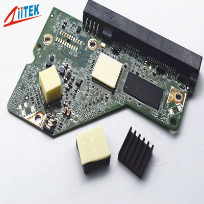 Vật liệu giao diện nhiệt dựa trên silicon CPU Heat Pad có chất chống cháy và mật độ 2,9 gram trên mỗi centimet khối
